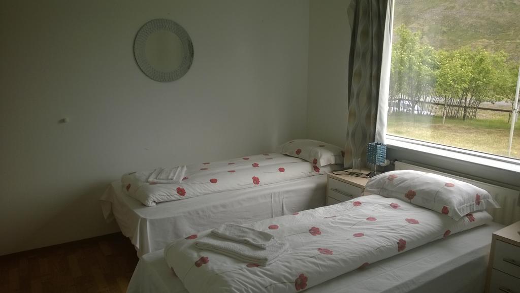 Guesthouse Skjoldolfsstadir Skjoldolfsstathir ภายนอก รูปภาพ